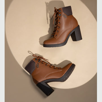 Beira Rio 9088-103 Block Heel Lace-Up Ankle Boot in Hazelnut